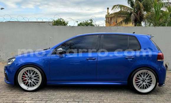 Buy Used Volkswagen Golf Blue Car in Nice view in Maputo Buy Used Volkswagen Golf Blue Car in Nice view in Maputo