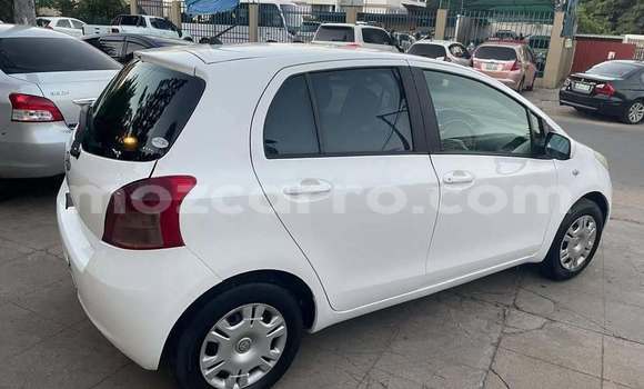 Buy Used Toyota Vitz White Car in Nice view in Maputo Buy Used Toyota Vitz White Car in Nice view in Maputo
