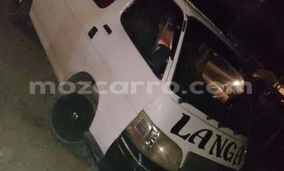 Comprar Usado Toyota Hiace Branco Carro em Bela Vista em Maputo Comprar Usado Toyota Hiace Branco Carro em Bela Vista em Maputo