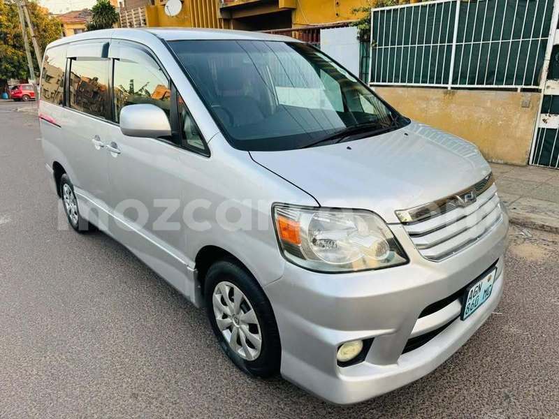 Big with watermark toyota noah sofala caia 35178