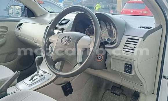 Comprar Usado Toyota Axio De outros Carro em Búzi em Sofala Comprar Usado Toyota Axio De outros Carro em Búzi em Sofala