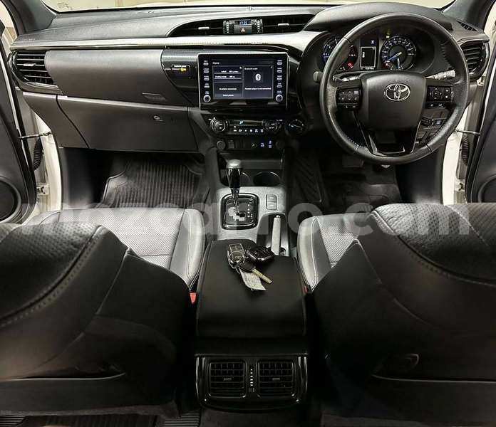 Big with watermark toyota hilux sofala buzi 35185