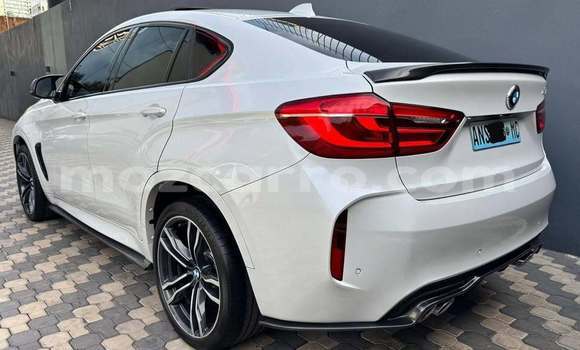 Tenga Tsaru BMW X6 M Chena Mota in Beautiful vista in Maputo Tenga Tsaru BMW X6 M Chena Mota in Beautiful vista in Maputo