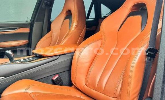 Tenga Tsaru BMW X6 M Chena Mota in Beautiful vista in Maputo Tenga Tsaru BMW X6 M Chena Mota in Beautiful vista in Maputo