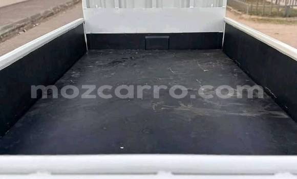 Buy Used Toyota Hiace White Car in Boane in Maputo Buy Used Toyota Hiace White Car in Boane in Maputo