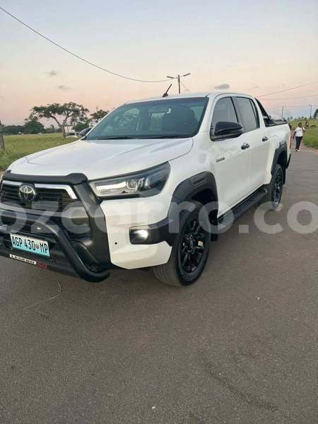 Big with watermark toyota hilux sofala buzi 35199