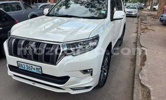 Buy Used Toyota Land Cruiser Prado White Car in Boane in Maputo Buy Used Toyota Land Cruiser Prado White Car in Boane in Maputo