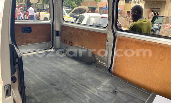 Buy Used Toyota Hiace Silver Car in Maputo in Maputo Buy Used Toyota Hiace Silver Car in Maputo in Maputo