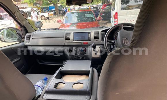 Buy Used Toyota Hiace Silver Car in Maputo in Maputo Buy Used Toyota Hiace Silver Car in Maputo in Maputo