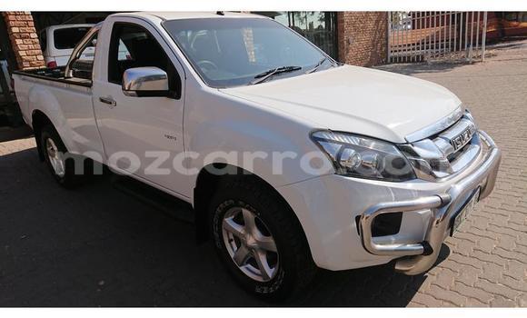 Buy Used Isuzu KB White Car in Maputo in Maputo Buy Used Isuzu KB White Car in Maputo in Maputo