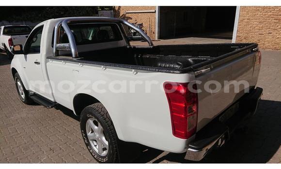 Buy Used Isuzu KB White Car in Maputo in Maputo Buy Used Isuzu KB White Car in Maputo in Maputo