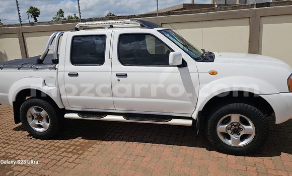 Nunua Ilio tumika Nissan Hardbody Nyeupe Gari ndani ya Maputo nchini Maputo Nunua Ilio tumika Nissan Hardbody Nyeupe Gari ndani ya Maputo nchini Maputo