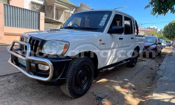 Comprar Usado Mahindra Bolero Branco Carro em Maputo em Maputo Comprar Usado Mahindra Bolero Branco Carro em Maputo em Maputo