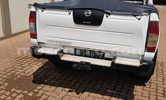 Buy Used Nissan Hardbody White Car in Maputo in Maputo Buy Used Nissan Hardbody White Car in Maputo in Maputo