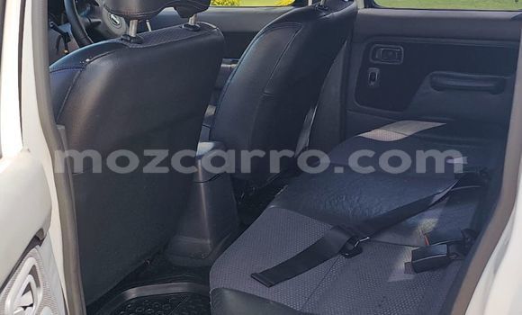 Buy Used Nissan Hardbody White Car in Maputo in Maputo Buy Used Nissan Hardbody White Car in Maputo in Maputo