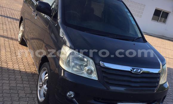 Nunua Ilio tumika Toyota Noah Nyeusi Gari ndani ya Maputo nchini Maputo Nunua Ilio tumika Toyota Noah Nyeusi Gari ndani ya Maputo nchini Maputo