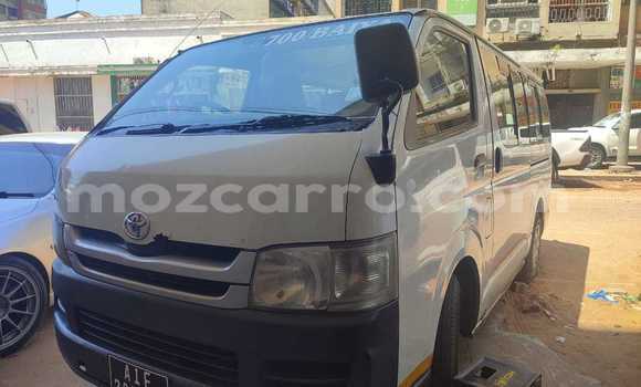 Buy Used Toyota Hiace White Car in Maputo in Maputo Buy Used Toyota Hiace White Car in Maputo in Maputo