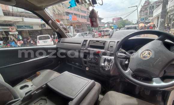 Buy Used Toyota Hiace White Car in Maputo in Maputo Buy Used Toyota Hiace White Car in Maputo in Maputo