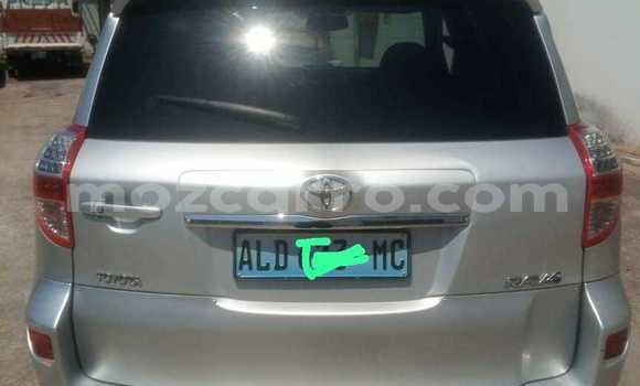 Tenga Tsaru Toyota RAV4 Zvimwe Mota in Maputo in Maputo Tenga Tsaru Toyota RAV4 Zvimwe Mota in Maputo in Maputo