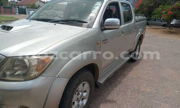 Nunua Ilio tumika Toyota Hilux Fedha Gari ndani ya Maputo nchini Maputo Nunua Ilio tumika Toyota Hilux Fedha Gari ndani ya Maputo nchini Maputo