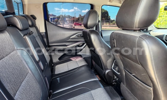 Comprar Usado Peugeot 1007 Azul Carro em Maputo em Maputo Comprar Usado Peugeot 1007 Azul Carro em Maputo em Maputo