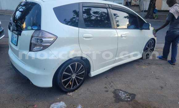 Buy Used Honda Fit White Car in Maputo in Maputo Buy Used Honda Fit White Car in Maputo in Maputo