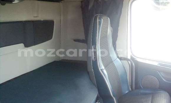 Buy Used Volvo F4 White Truck in Maputo in Maputo Buy Used Volvo F4 White Truck in Maputo in Maputo