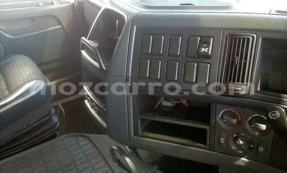 Buy Used Volvo F4 White Truck in Maputo in Maputo Buy Used Volvo F4 White Truck in Maputo in Maputo