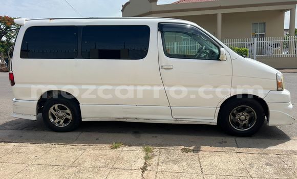 Tenga Tsaru Toyota Regius Chena Mota in Maputo in Maputo Tenga Tsaru Toyota Regius Chena Mota in Maputo in Maputo