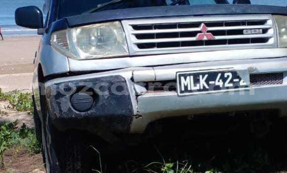 Comprar Usado Mitsubishi Pajero iO Azul Carro em Maputo em Maputo Comprar Usado Mitsubishi Pajero iO Azul Carro em Maputo em Maputo