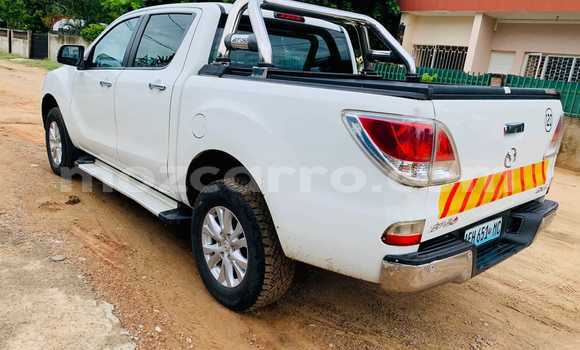 Tenga Tsaru Mazda BT-50 Chena Mota in Maputo in Maputo Tenga Tsaru Mazda BT-50 Chena Mota in Maputo in Maputo