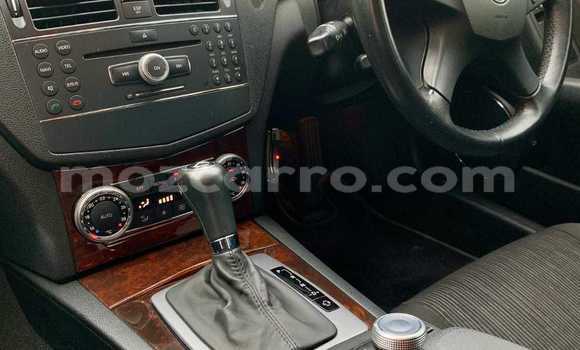 Comprar Usado Mercedes-Benz C-Classe Prata Carro em Maputo em Maputo Comprar Usado Mercedes-Benz C-Classe Prata Carro em Maputo em Maputo