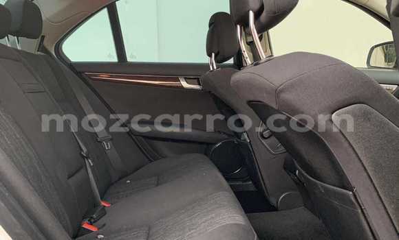 Comprar Usado Mercedes-Benz C-Classe Prata Carro em Maputo em Maputo Comprar Usado Mercedes-Benz C-Classe Prata Carro em Maputo em Maputo