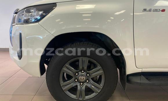 Tenga Tsaru Toyota Hilux Chena Mota in Maputo in Maputo Tenga Tsaru Toyota Hilux Chena Mota in Maputo in Maputo