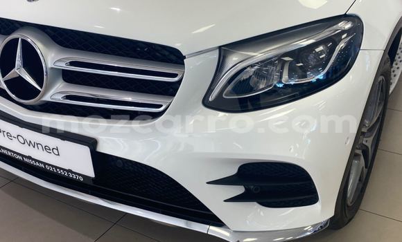 Comprar Usado Mercedes-Benz GLC 250D Branco Carro em Maputo em Maputo Comprar Usado Mercedes-Benz GLC 250D Branco Carro em Maputo em Maputo