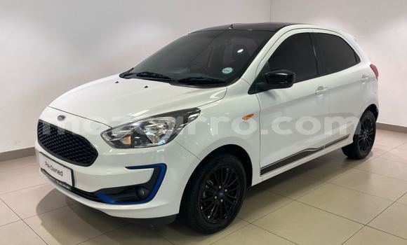 Comprar Usado Ford Fiesta Branco Carro em Maputo em Maputo