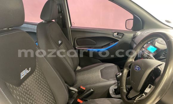 Tenga Tsaru Ford Fiesta Chena Mota in Maputo in Maputo Tenga Tsaru Ford Fiesta Chena Mota in Maputo in Maputo