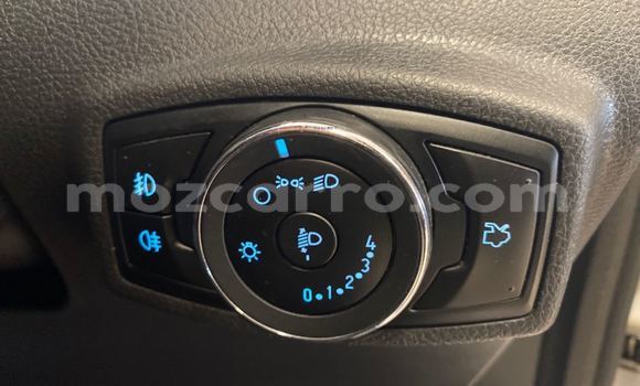 Tenga Tsaru Ford Fiesta Chena Mota in Maputo in Maputo Tenga Tsaru Ford Fiesta Chena Mota in Maputo in Maputo