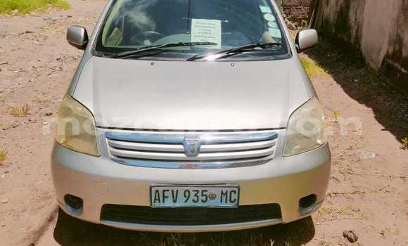 Comprar Usado Toyota Raum De outros Carro em Maputo em Maputo