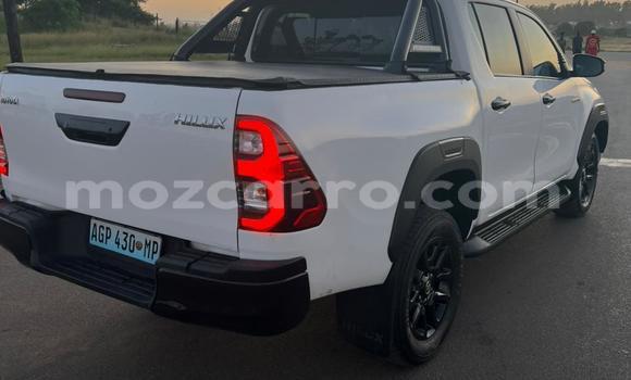 Tenga Tsaru Toyota Hiluxe Revo Chena Mota in Maputo in Maputo Tenga Tsaru Toyota Hiluxe Revo Chena Mota in Maputo in Maputo