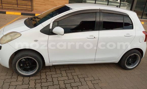 Comprar Usado Toyota Vitz Branco Carro em Maputo em Maputo Comprar Usado Toyota Vitz Branco Carro em Maputo em Maputo