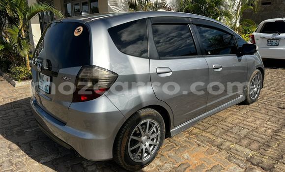 Comprar Usado Honda Fit Prata Carro em Maputo em Maputo Comprar Usado Honda Fit Prata Carro em Maputo em Maputo