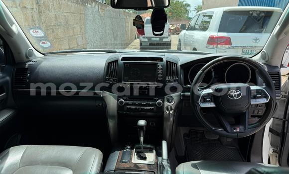 Comprar Usado Toyota Land Cruiser Branco Carro em Maputo em Maputo Comprar Usado Toyota Land Cruiser Branco Carro em Maputo em Maputo