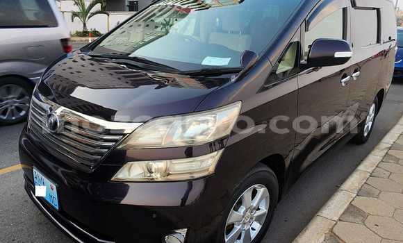 Tenga Itsva Toyota Vellfire Zvimwe Mota in Maputo in Maputo Tenga Itsva Toyota Vellfire Zvimwe Mota in Maputo in Maputo