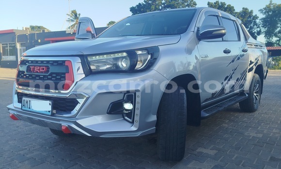 Comprar Usado Toyota Hilux Bege Carro em Maputo em Maputo Comprar Usado Toyota Hilux Bege Carro em Maputo em Maputo