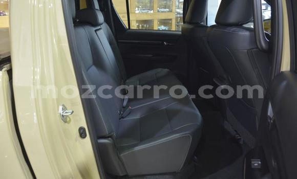 Comprar Usado Toyota Hilux Bege Carro em Gilé em Zambezia Comprar Usado Toyota Hilux Bege Carro em Gilé em Zambezia