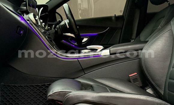 Nunua Ilio tumika Mercedes-Benz C250 coupe Nyekundu Gari ndani ya Maputo nchini Maputo Nunua Ilio tumika Mercedes-Benz C250 coupe Nyekundu Gari ndani ya Maputo nchini Maputo