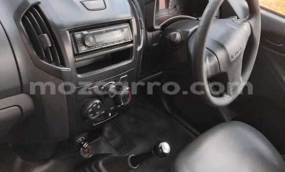 Tenga Tsaru Isuzu D-MAX Chena Mota in Maputo in Maputo Tenga Tsaru Isuzu D-MAX Chena Mota in Maputo in Maputo