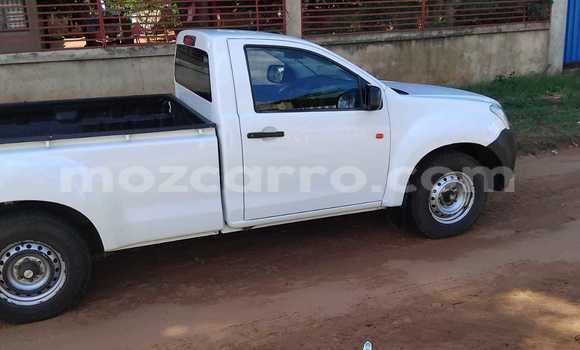 Tenga Tsaru Isuzu D-MAX Chena Mota in Maputo in Maputo Tenga Tsaru Isuzu D-MAX Chena Mota in Maputo in Maputo