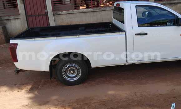 Tenga Tsaru Isuzu D-MAX Chena Mota in Maputo in Maputo Tenga Tsaru Isuzu D-MAX Chena Mota in Maputo in Maputo